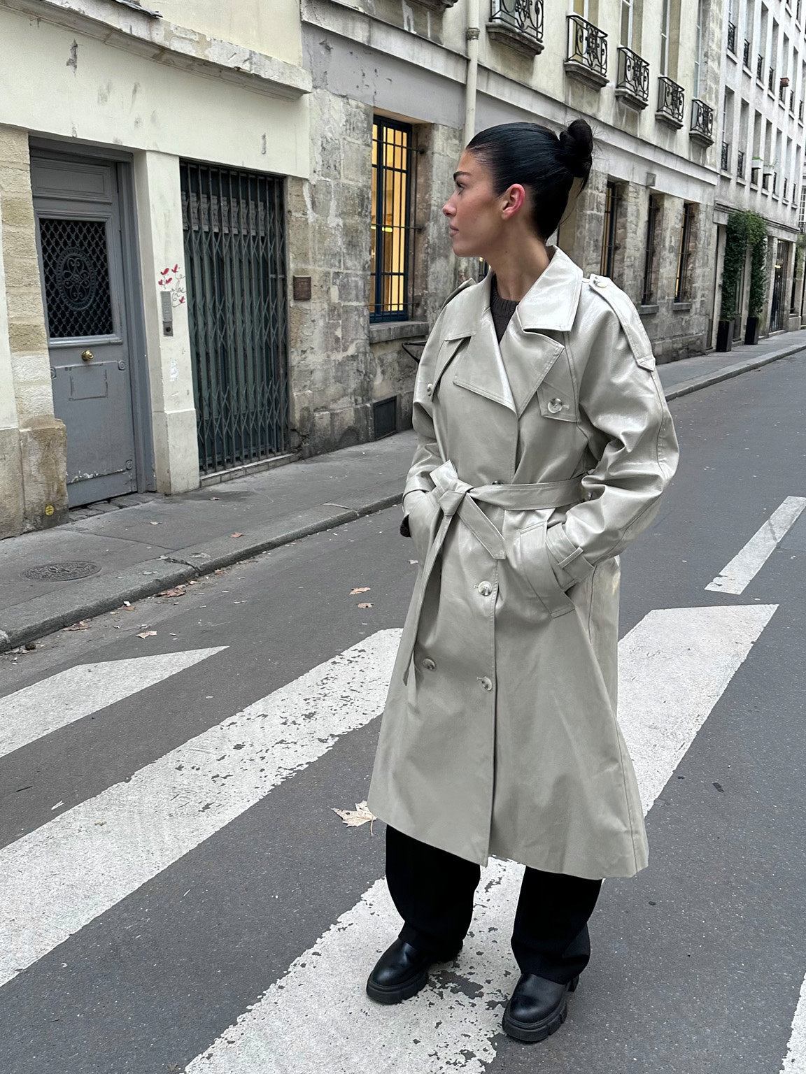BOBBY TRENCHCOAT VEGAN LEATHER - BEIGE