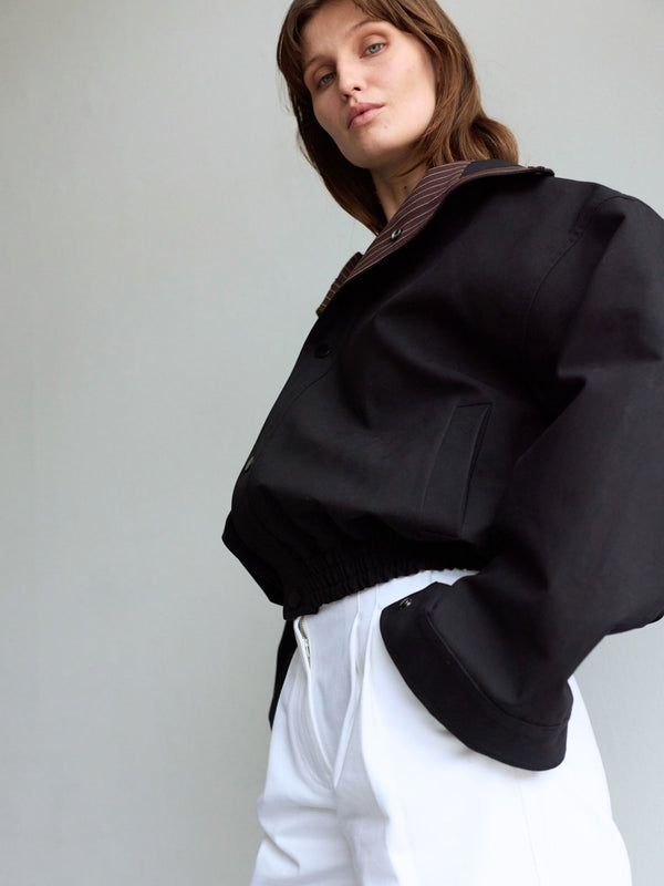 EZREN BOMBER JACKET - BLACK