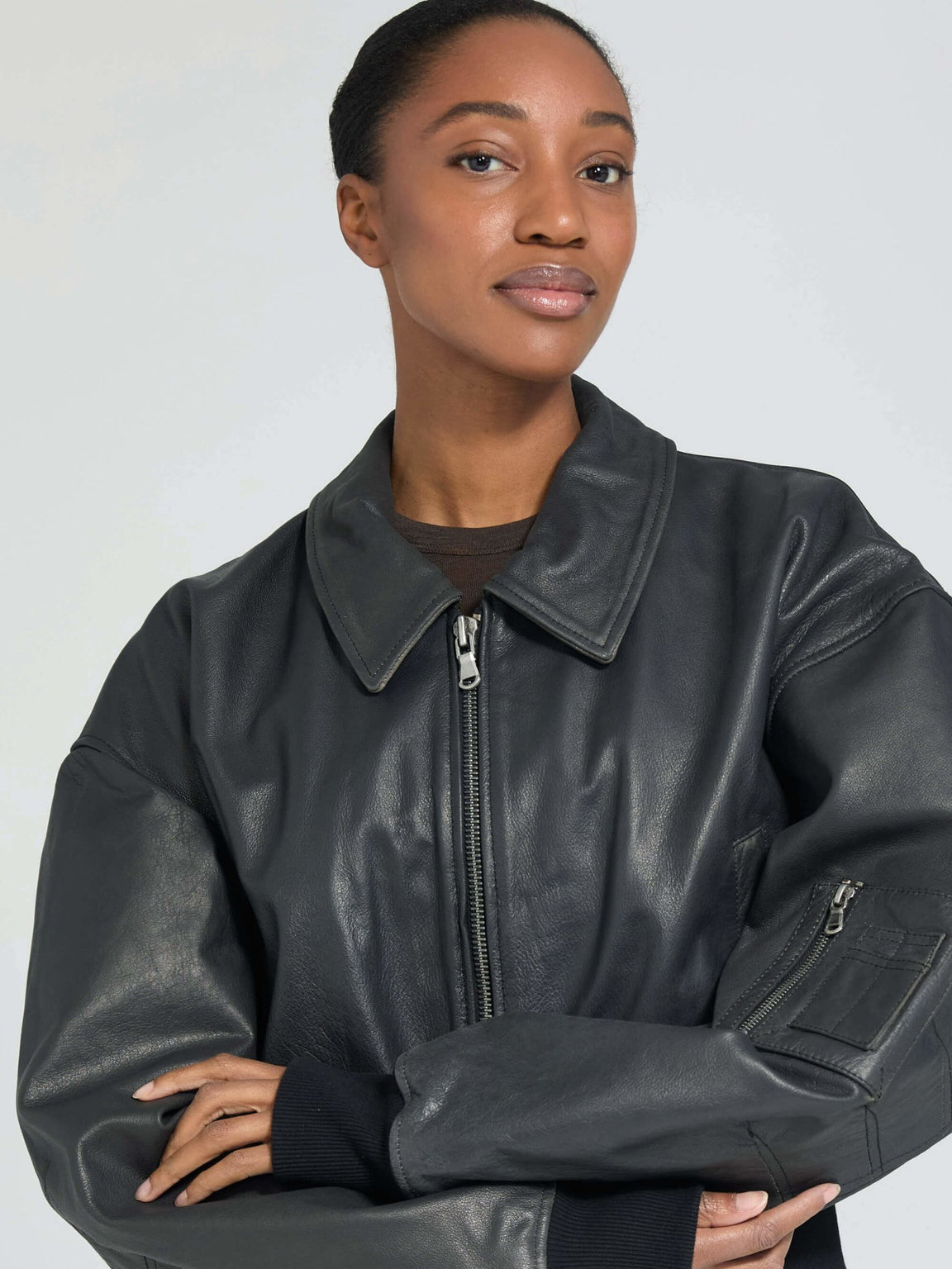 BONNIE CROPPED BOMBER - BLACK