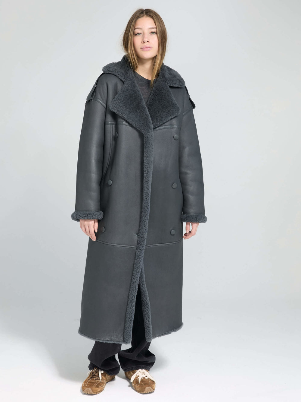 Stylish gray oversized coat with a plush collar, showcasing a modern silhouette, perfect for a chic winter look by MEOTINE.