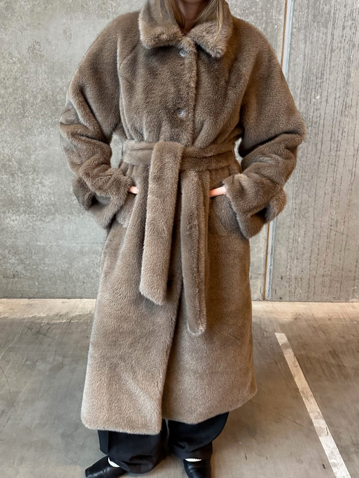 KELLY COAT - LIGHT BROWN