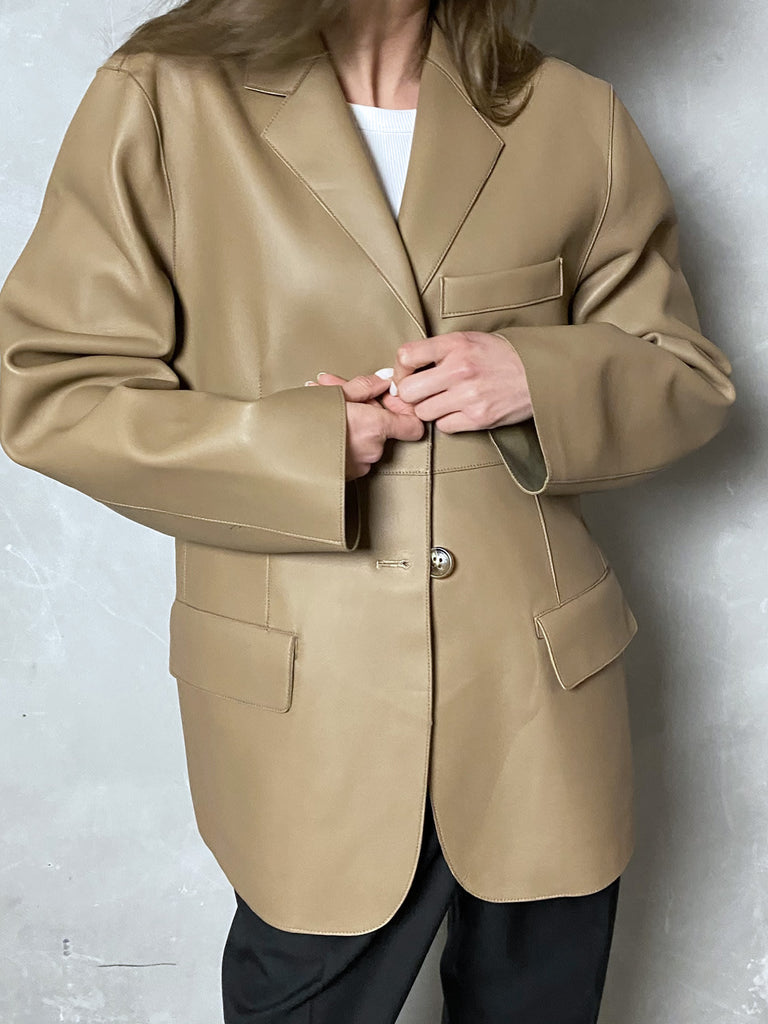 LILY LEATHER BLAZER - DARK BEIGE