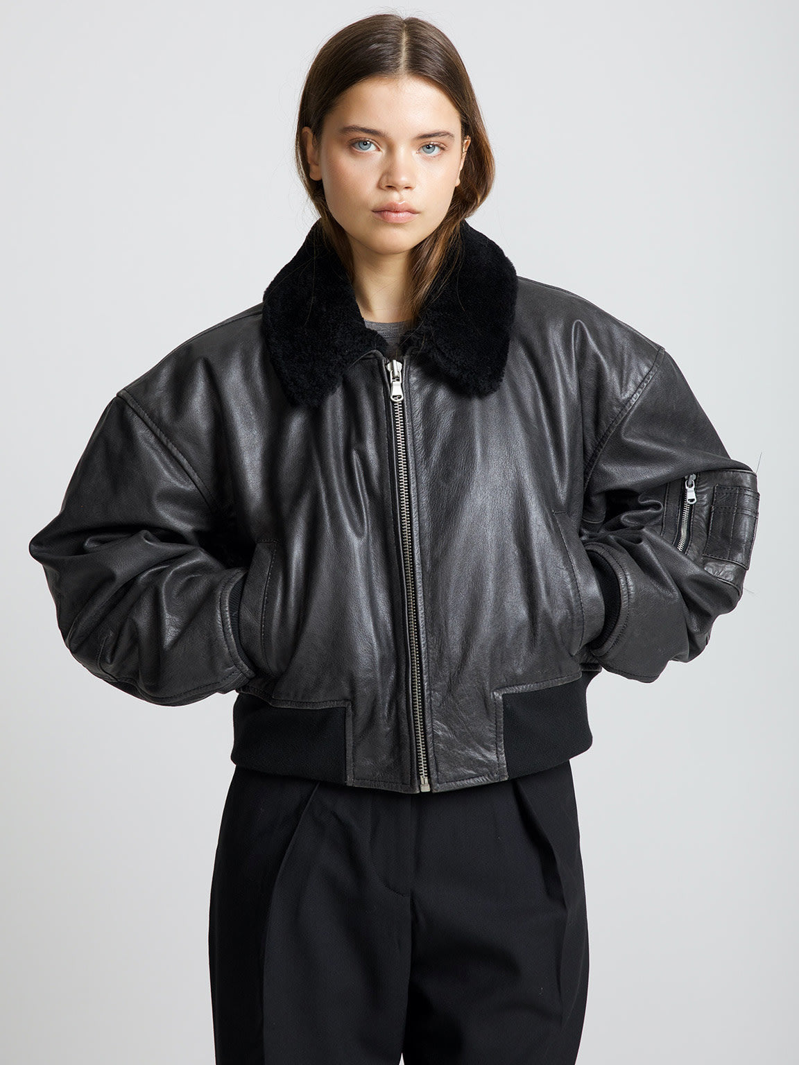 BONNIE CROPPED BOMBER - SHEARLING