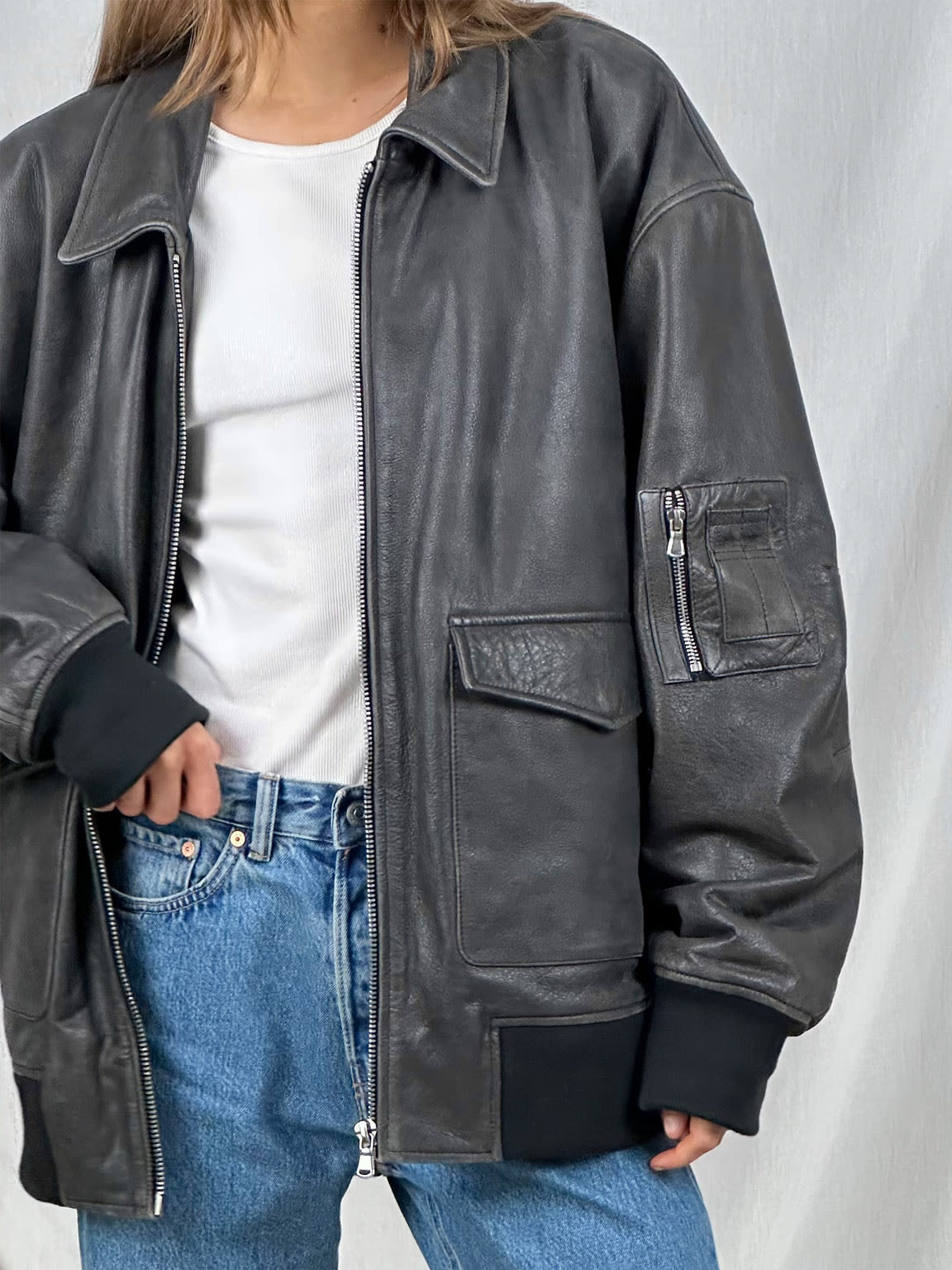 CLYDE LEATHER BOMBER - BLACK